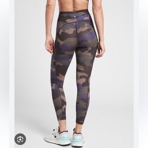 Athleta Camo High-Waisted Leggings, size small
